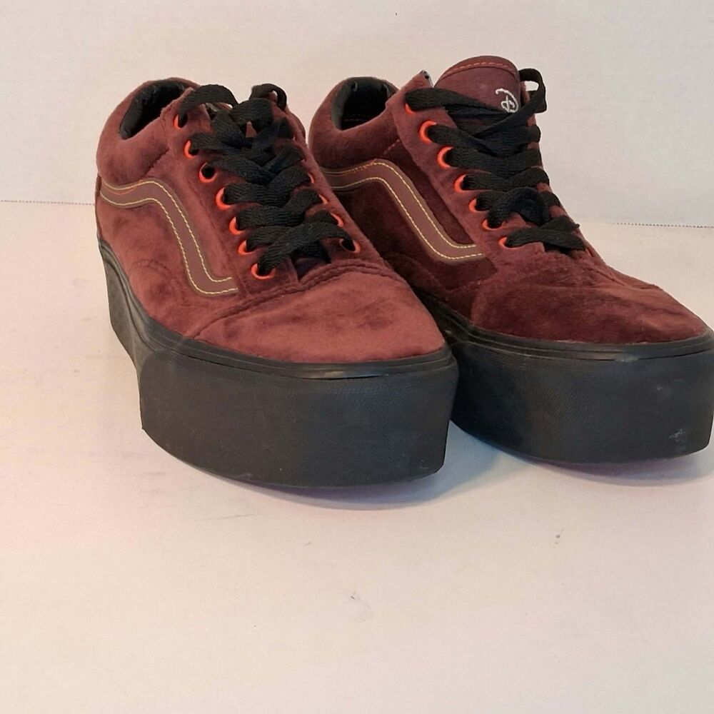 Disney 100 Vans Old Skool Stackform Snow White Poison Apple Velvet Shoes Men 7 W